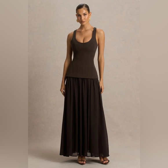Club L London Dresses & Skirts - Club L London Kelly Brown Scoop-Neck Maxi Dress With Pleated Mesh Skirt